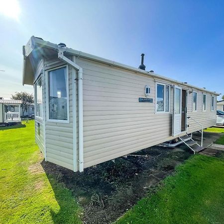 Lovely Caravan With Wifi At Broadland Sands In Suffolk Ref 20035Bs Hotel Hopton on Sea Buitenkant foto